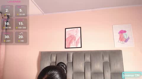 Ailyn online show from 10.18.25