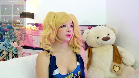 Snapshot of aikonara chatting on 01.12.25 aikonara online show from 01.12.25