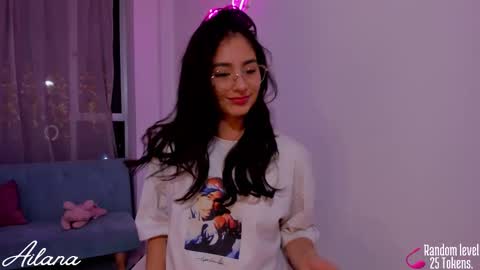 Snapshot of ailana__ chatting on 09.13.25 Ailana online show from 09.13.25