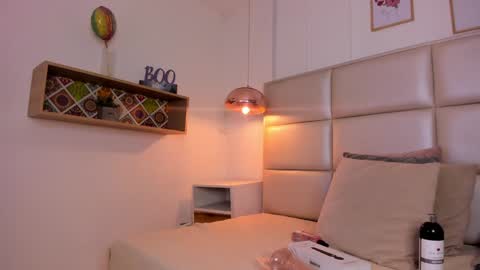 Aily Yozuko online show from 02.05.25