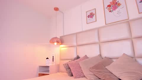 Aily Yozuko online show from 02.18.25