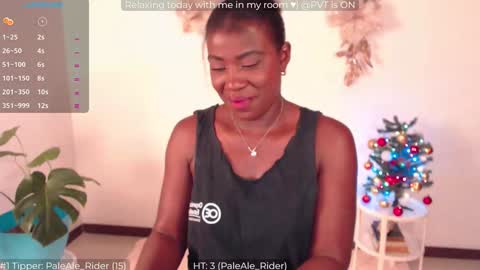 Snapshot of ailyn_ chatting on 12.18.24 ailyn_ online show from 12.18.24