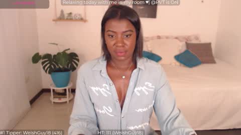 Snapshot of ailyn_ chatting on 02.22.25 ailyn_ online show from 02.22.25