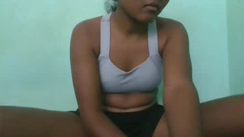 Snapshot of aimeamour chatting on 03.05.25 aimeamour online show from 03.05.25