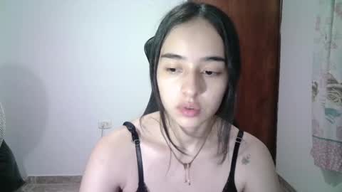 Snapshot of aineangeel chatting on 03.12.25 AINE online show from 03.12.25