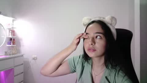 AINE online show from 11.11.25