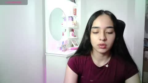 Snapshot of aineangeel chatting on 07.05.26 AINE online show from 07.05.26