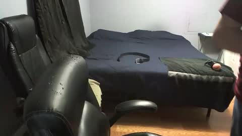 Snapshot of airbornelunsford39 chatting on 11.11.25 Daddy online show from 11.11.25