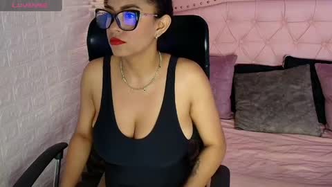 Snapshot of aisha__cambell chatting on 05.04.26 aisha__cambell online show from 05.04.26