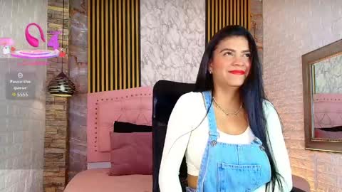 Snapshot of aisha__cambell chatting on 05.09.26 aisha__cambell online show from 05.09.26
