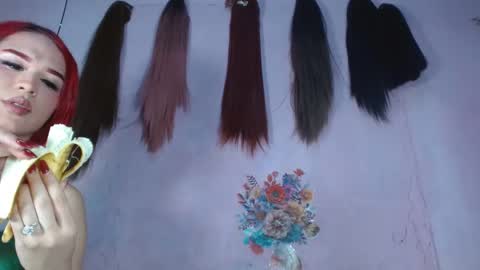 Snapshot of aisha_atenea chatting on 09.21.25 Jess online show from 09.21.25