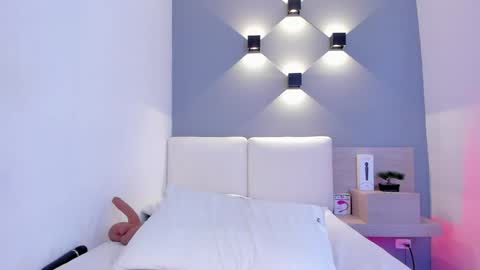 Aisha online show from 02.02.25