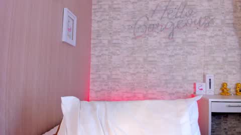 Aisha online show from 03.09.25