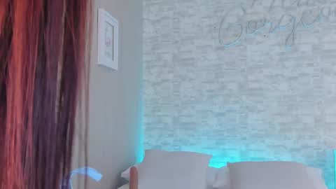 Aisha online show from 03.11.25