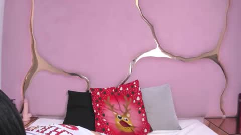 Aisha online show from 12.02.25