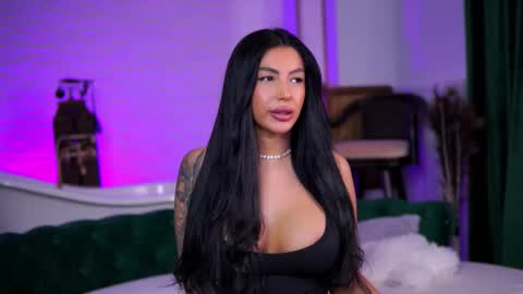 Maddy online show from 11.20.25