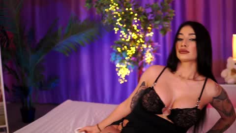 Lora online show from 02.03.25