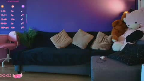 Lora online show from 04.16.26