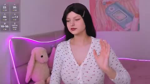 Snapshot of aishaaysitt chatting on 11.28.25 Aisha online show from 11.28.25