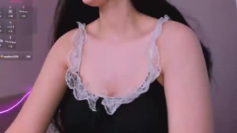 Snapshot of aishaaysitt chatting on 11.30.25 Aisha online show from 11.30.25