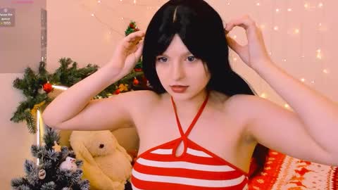 Snapshot of aishaaysitt chatting on 12.22.25 Aisha online show from 12.22.25