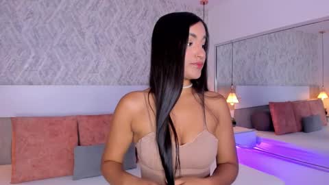 Aisha online show from 03.05.25