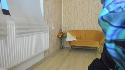 Aisha online show from 02.13.25