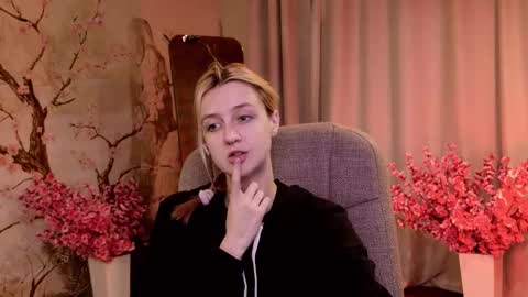 aishiro online show from 11.24.25