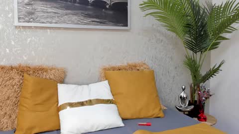 Snapshot of aitana_baker_ chatting on 01.04.25 little aitana  online show from 01.04.25