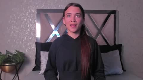 Snapshot of aitana_baker_ chatting on 03.01.25 little aitana  online show from 03.01.25