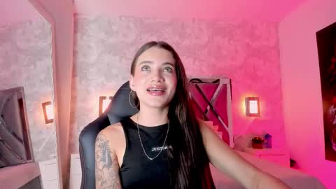 little aitana  online show from 01.14.26