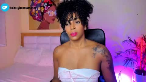 Snapshot of aitana_brown chatting on 05.17.26 Aitana Brown online show from 05.17.26
