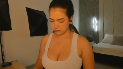 Snapshot of aitana_dork chatting on 07.10.26 A I T A N A online show from 07.10.26