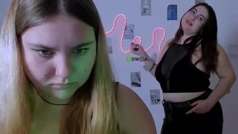 Snapshot of aiva_velvet chatting on 02.01.26 aiva_velvet online show from 02.01.26