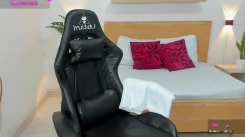 Aixa Burgos online show from 02.28.25