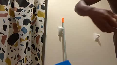 aj297914 online show from 11.19.25