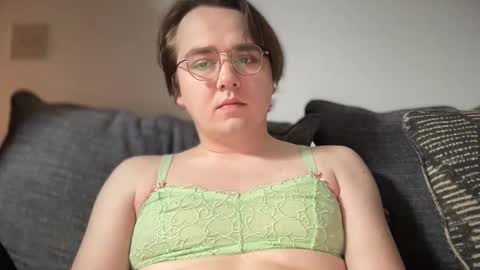 Snapshot of ajuliebellelemons chatting on 03.03.26 JullieBelleLemons online show from 03.03.26