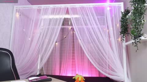             online show from 10.13.25