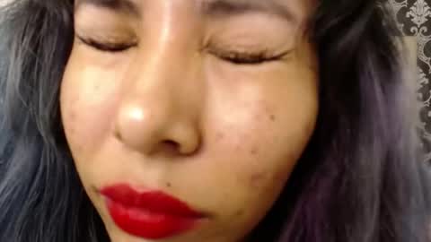 A K A N E  U W U online show from 03.11.25