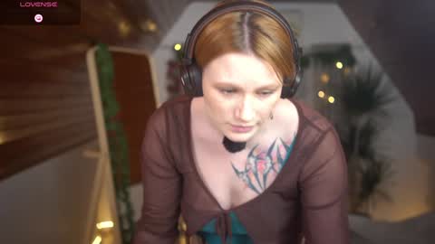 Akaneiro online show from 12.19.24