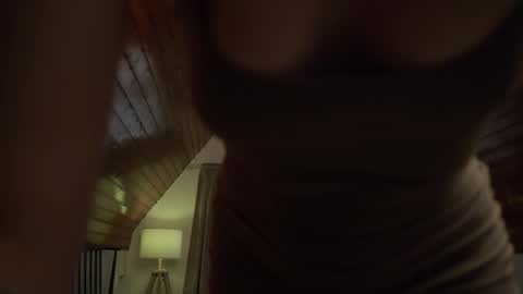 Akaneiro online show from 09.10.25