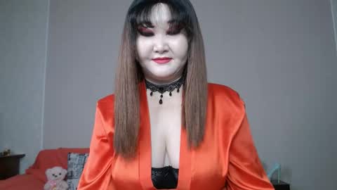 Shelly online show from 11.23.25