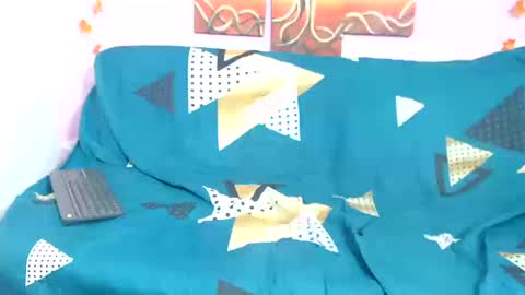 akary01 online show from 10.18.25
