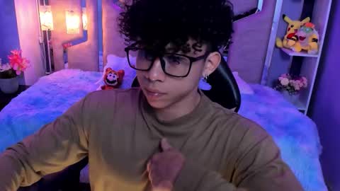 akazaboy online show from 11.13.25