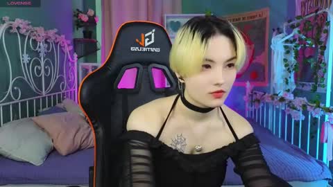 Akemi online show from 03.01.25