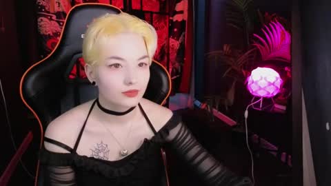 Akemi online show from 03.09.25