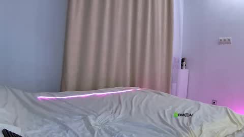 Hi Im Oli online show from 11.26.25