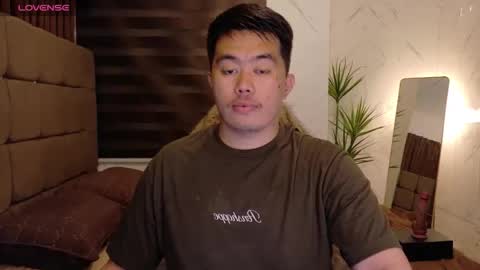 Snapshot of akihiro_morningstar chatting on 01.05.26 Dave online show from 01.05.26