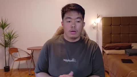 Snapshot of akihiro_morningstar chatting on 02.10.26 Dave online show from 02.10.26