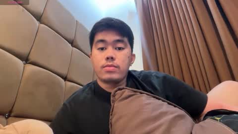 Snapshot of akihiro_morningstar chatting on 04.04.26 Dave online show from 04.04.26